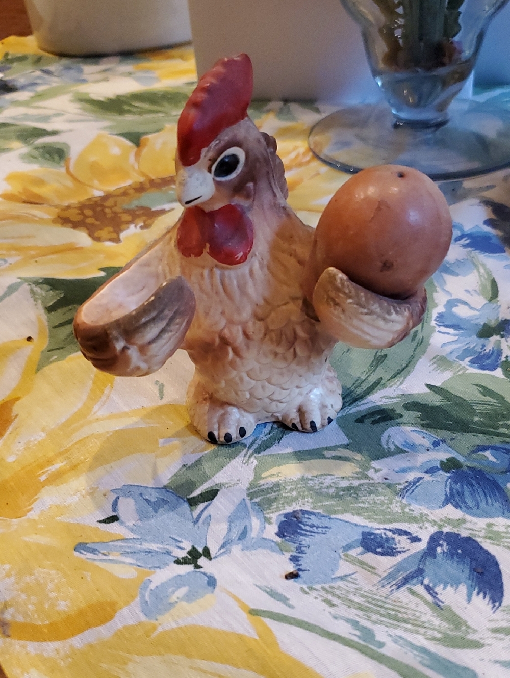 Ceramic Hen Figurine Holding Egg - Beige & Red
